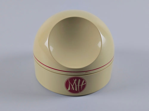 Top front Gedy vanity container closed view.