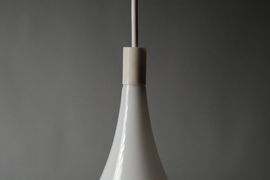 Detail shot of the Dijkstra heksenhoed pendant lamp upper body, showing the trumpet neck and opaline acrylic surface texture