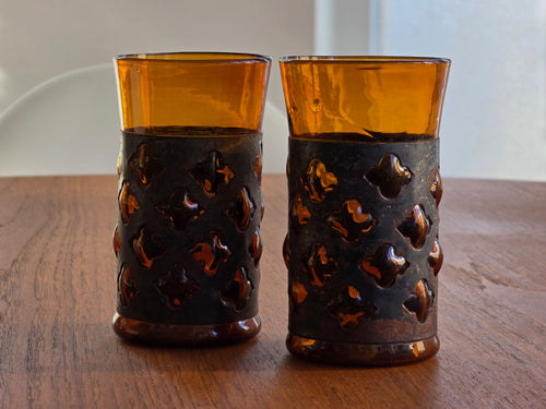 Front-facing shot of the pair of Felipe Derflingher Brutalist tumbler, showing the uniform height but unique glass textures.